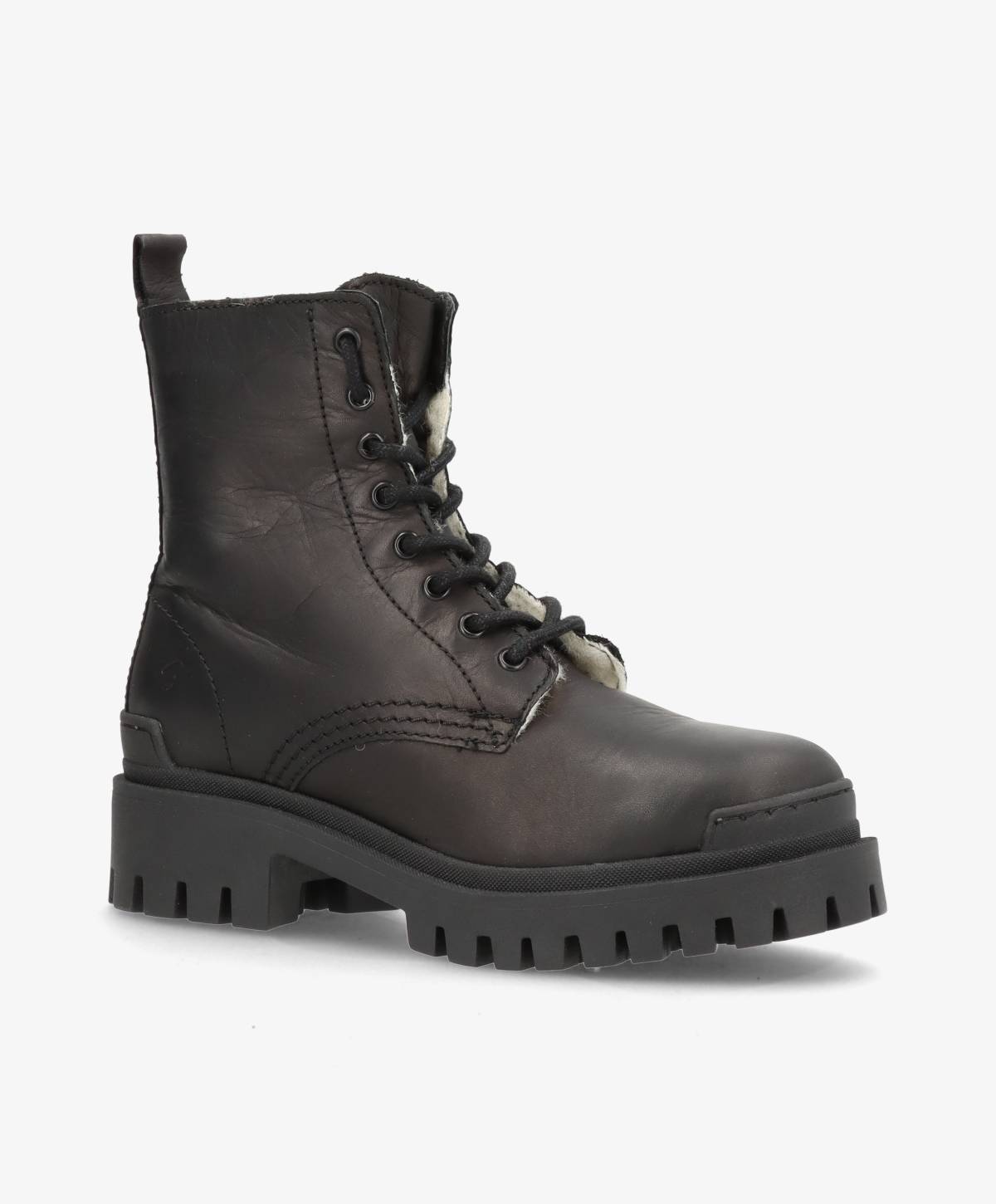 Sort læderstøvle med snørebånd og kraftig sål fra Shoedesign Copenhagen.