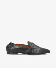 Sort læderloafer fra Shoedesign Copenhagen med elastisk hælkappe og klassisk design.