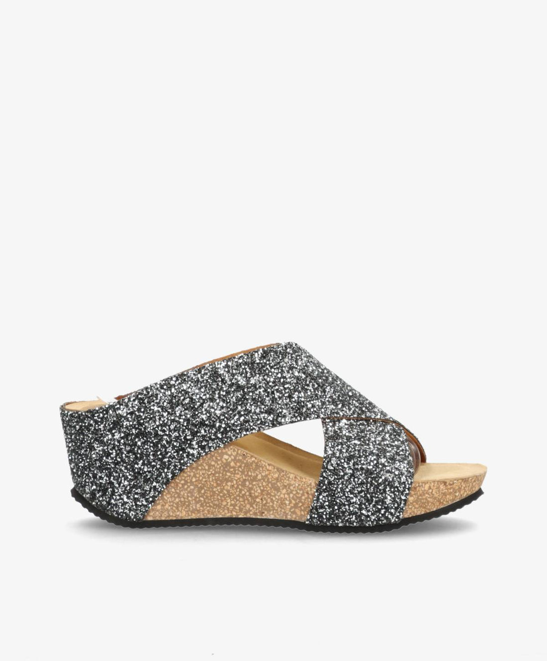 Sort og sølv glitrende kilehæl sandal fra Shoedesign Copenhagen med krydsremme og korksål.