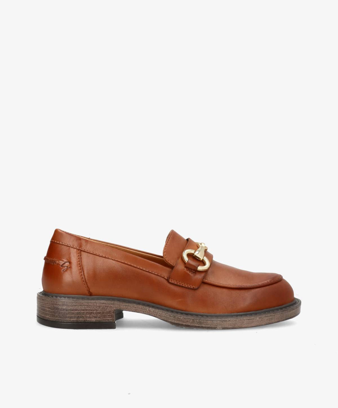 Brun læderloafer fra Shoedesign Copenhagen med gulddetalje på vristen.