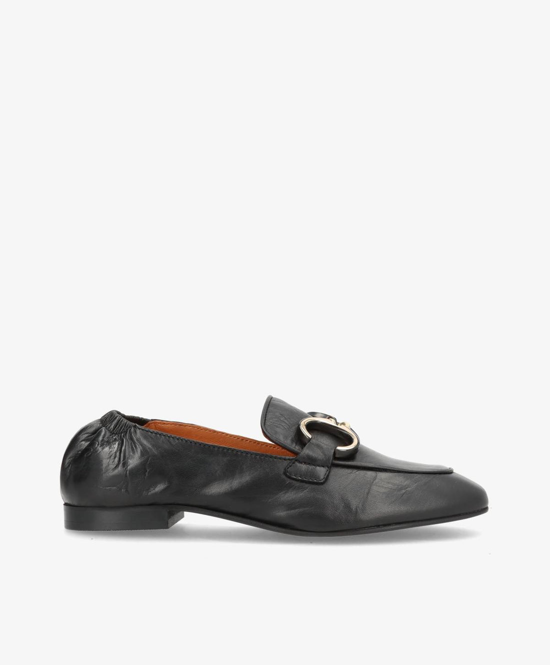 Sort læderloafers fra Shoedesign Copenhagen med metalspænde og lav hæl.