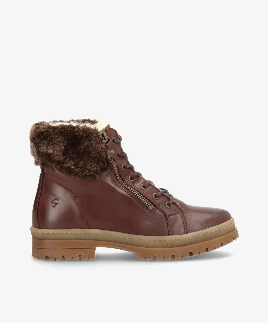 Brun vinterstøvle fra Shoedesign Copenhagen med pelsforing og lynlåsdetalje.