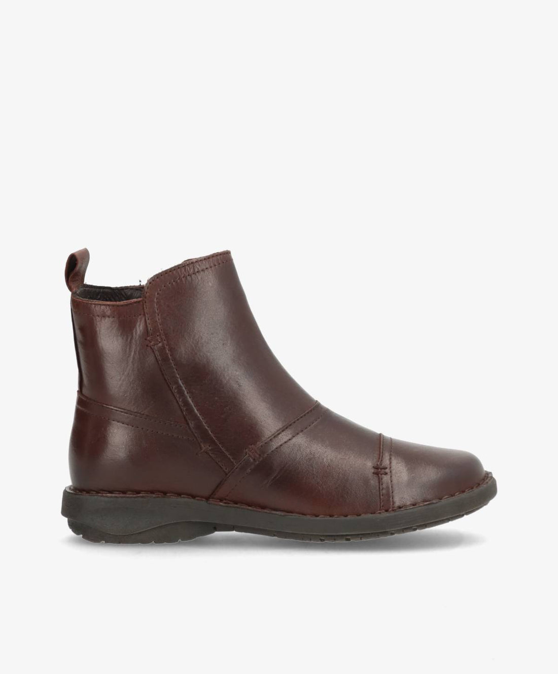 Brun ankelstøvle fra Shoedesign Copenhagen med rund tå og lav hæl.