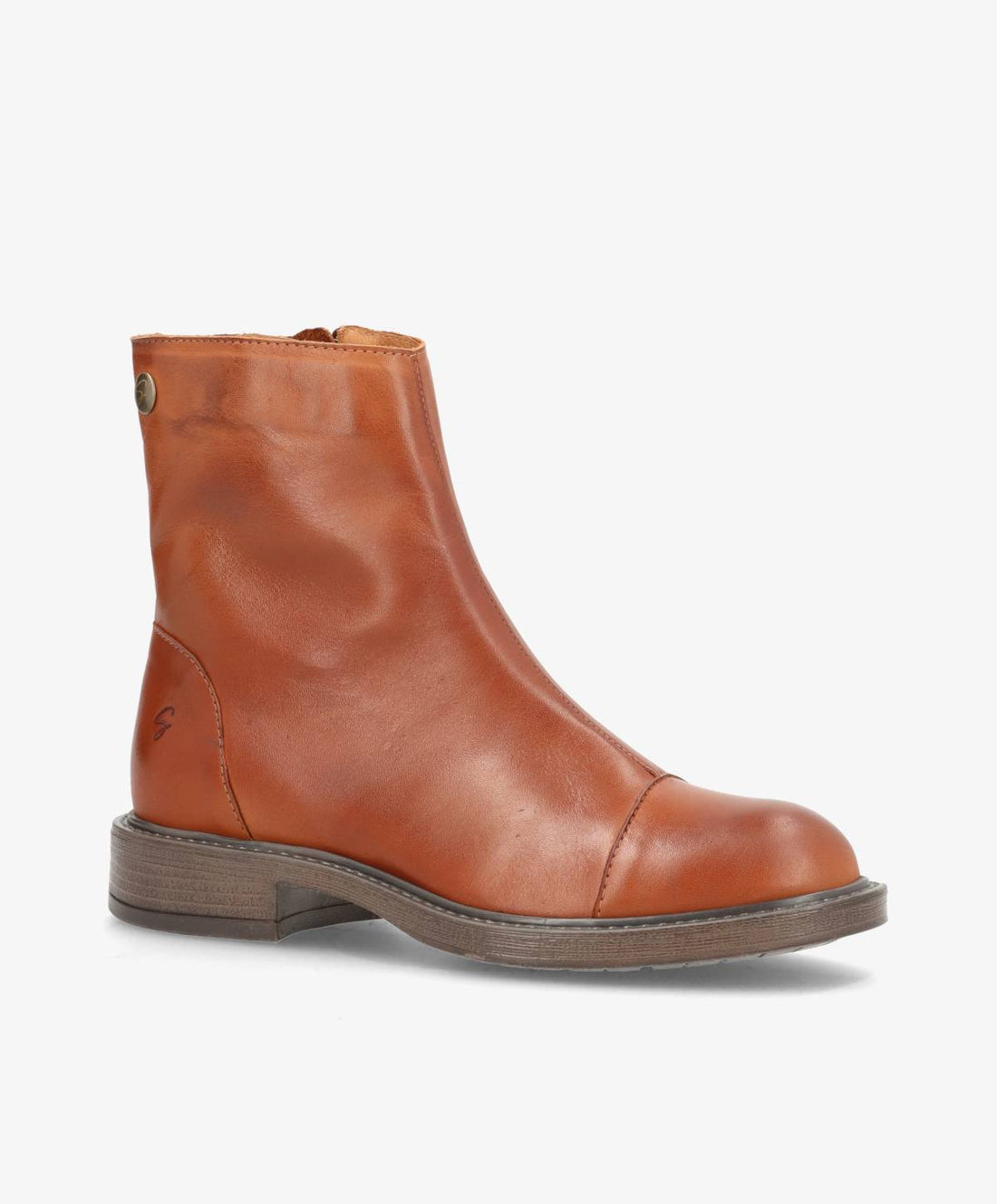 Brun læderstøvle fra Shoedesign Copenhagen med rund tå og lav hæl.