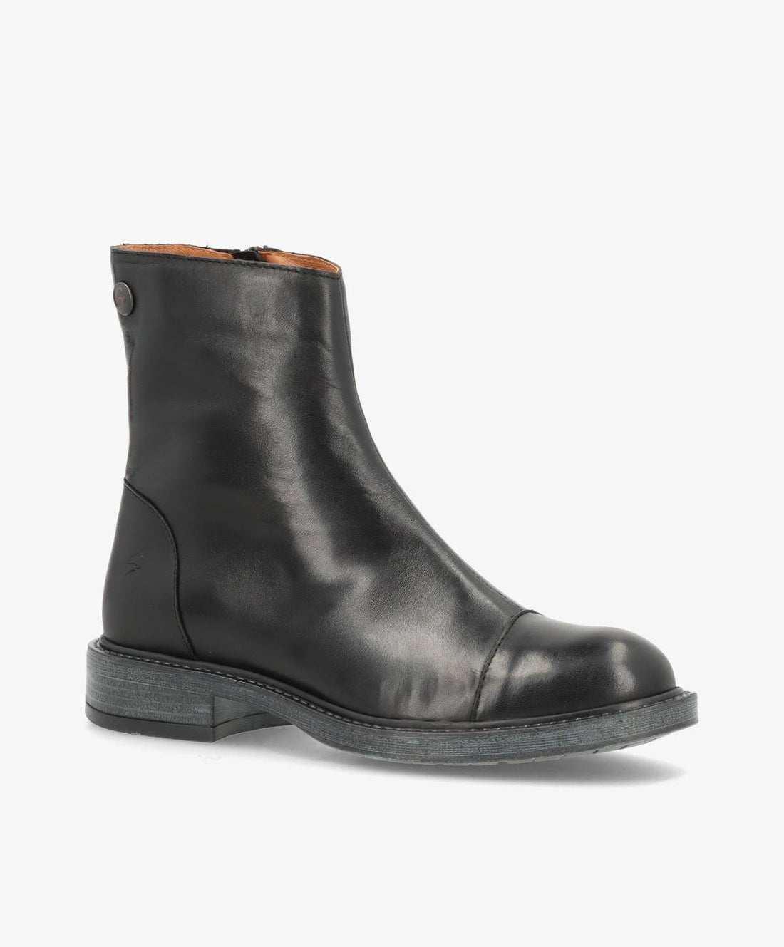 Sort læderstøvle fra Shoedesign Copenhagen med rund tå og lav hæl.