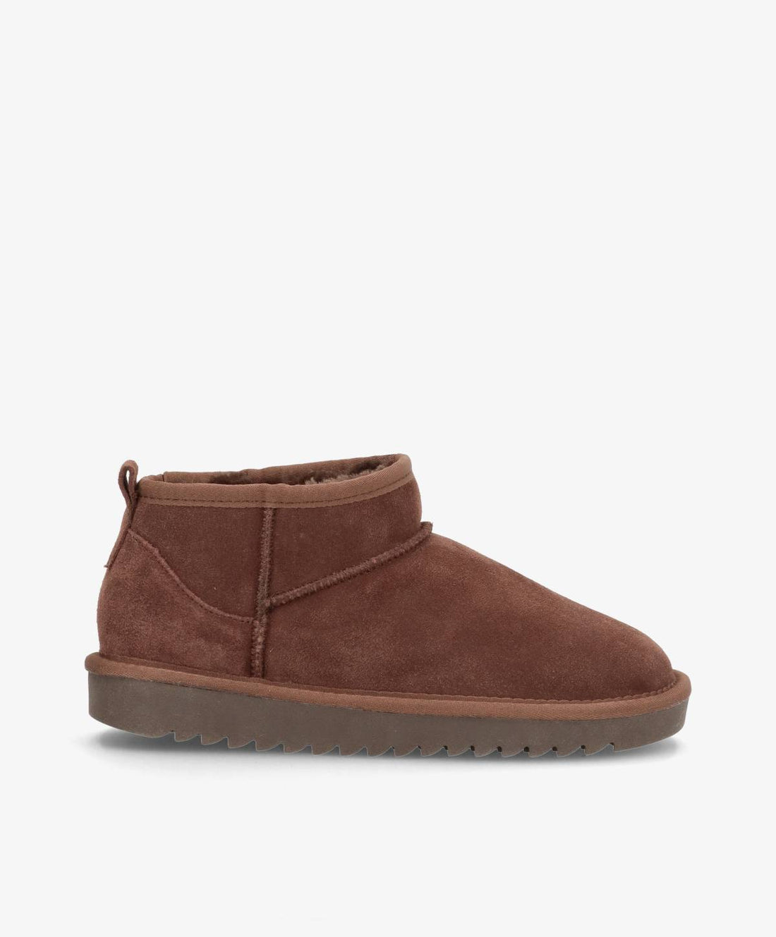 Brun ruskindssko fra Shoedesign Copenhagen med lav ankel og gummisål.