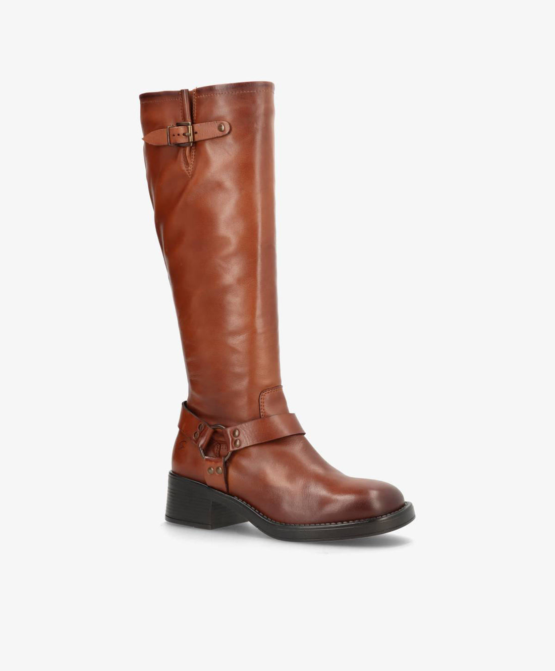 Brun knæhøj støvle fra Shoedesign Copenhagen med spænder og lav hæl.