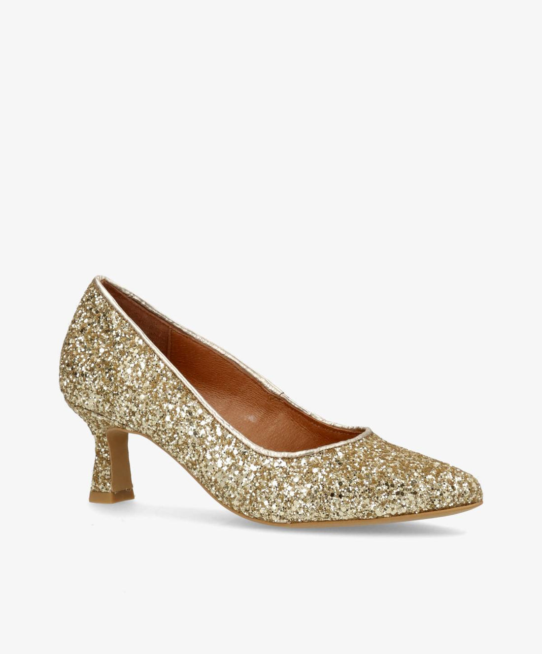 Guldglitrende pumps fra Shoedesign Copenhagen med spids tå og lav hæl.