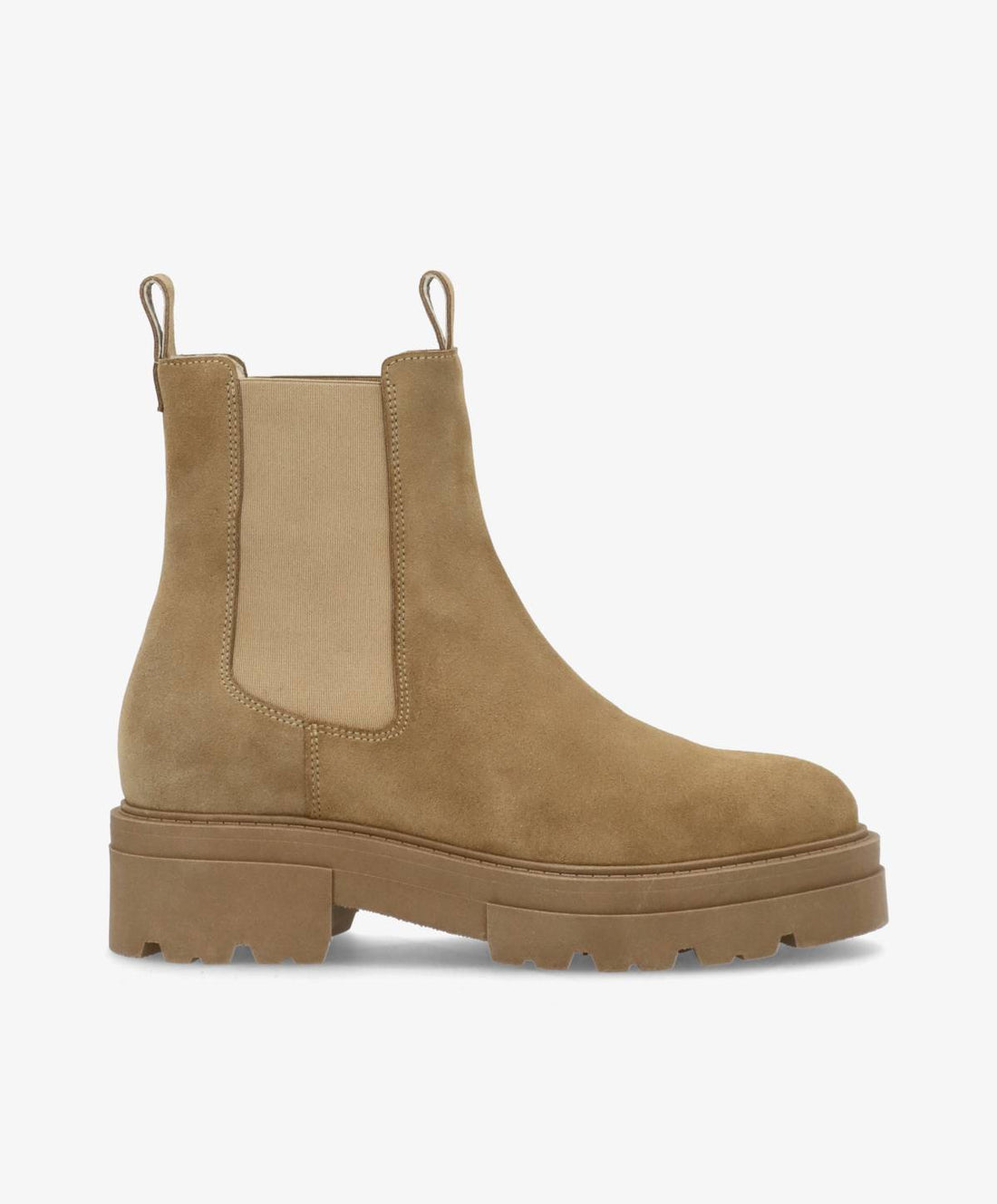 Beige Chelsea-støvle fra Shoedesign Copenhagen med kraftig sål og elastiske sidepaneler.