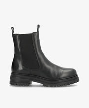 Sort læderstøvle fra Shoedesign Copenhagen med elastiske paneler og robust sål.