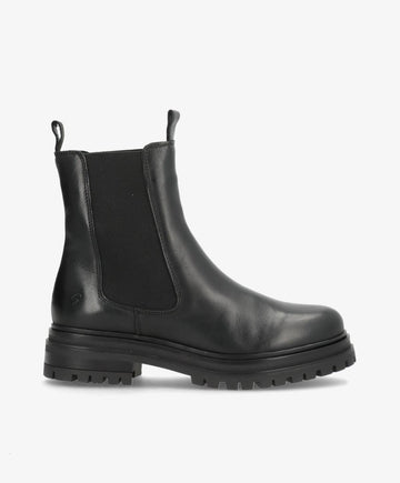 Sort læderstøvle fra Shoedesign Copenhagen med elastiske paneler og robust sål.