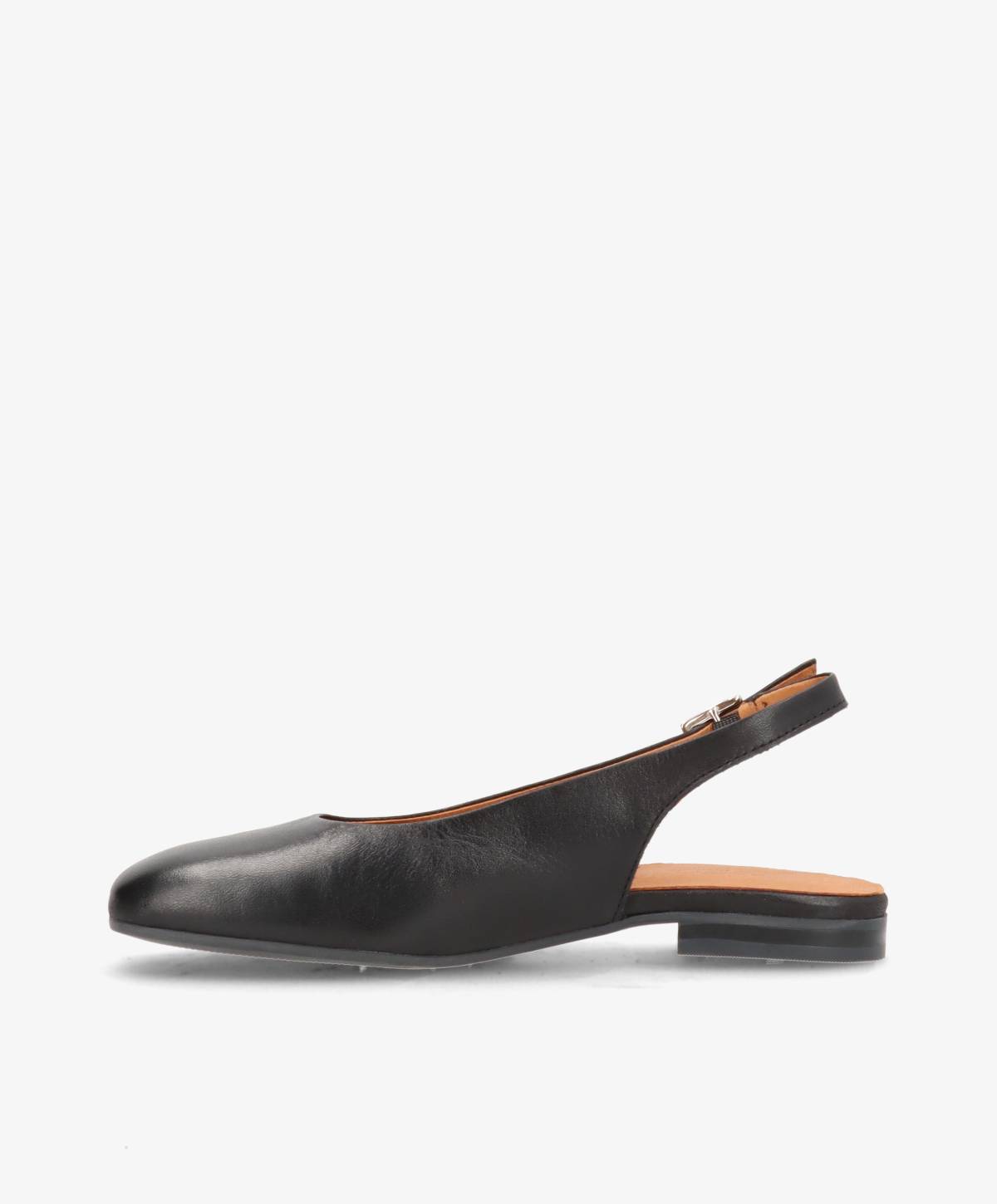Sort læder slingback sko fra Shoedesign Copenhagen med flad hæl og justerbar rem.