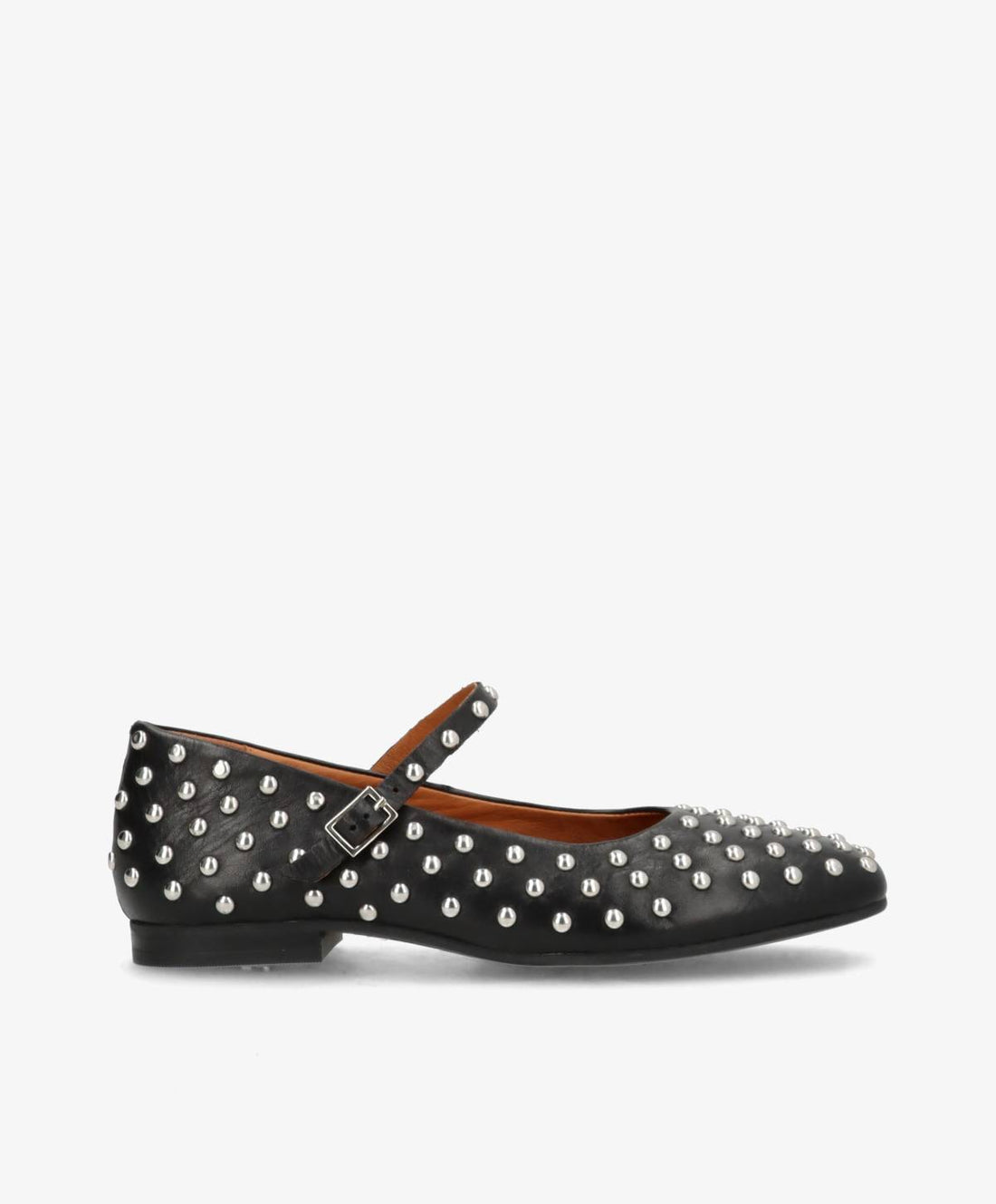 Sort læderballerina med sølvnitter og spænde fra Shoedesign Copenhagen.