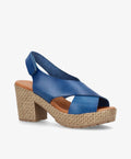 Blå sandal med krydsremme og hæl i fletmønster fra Shoedesign Copenhagen.