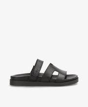 Sort læder sandal fra Shoedesign Copenhagen med to brede remme og flad sål.
