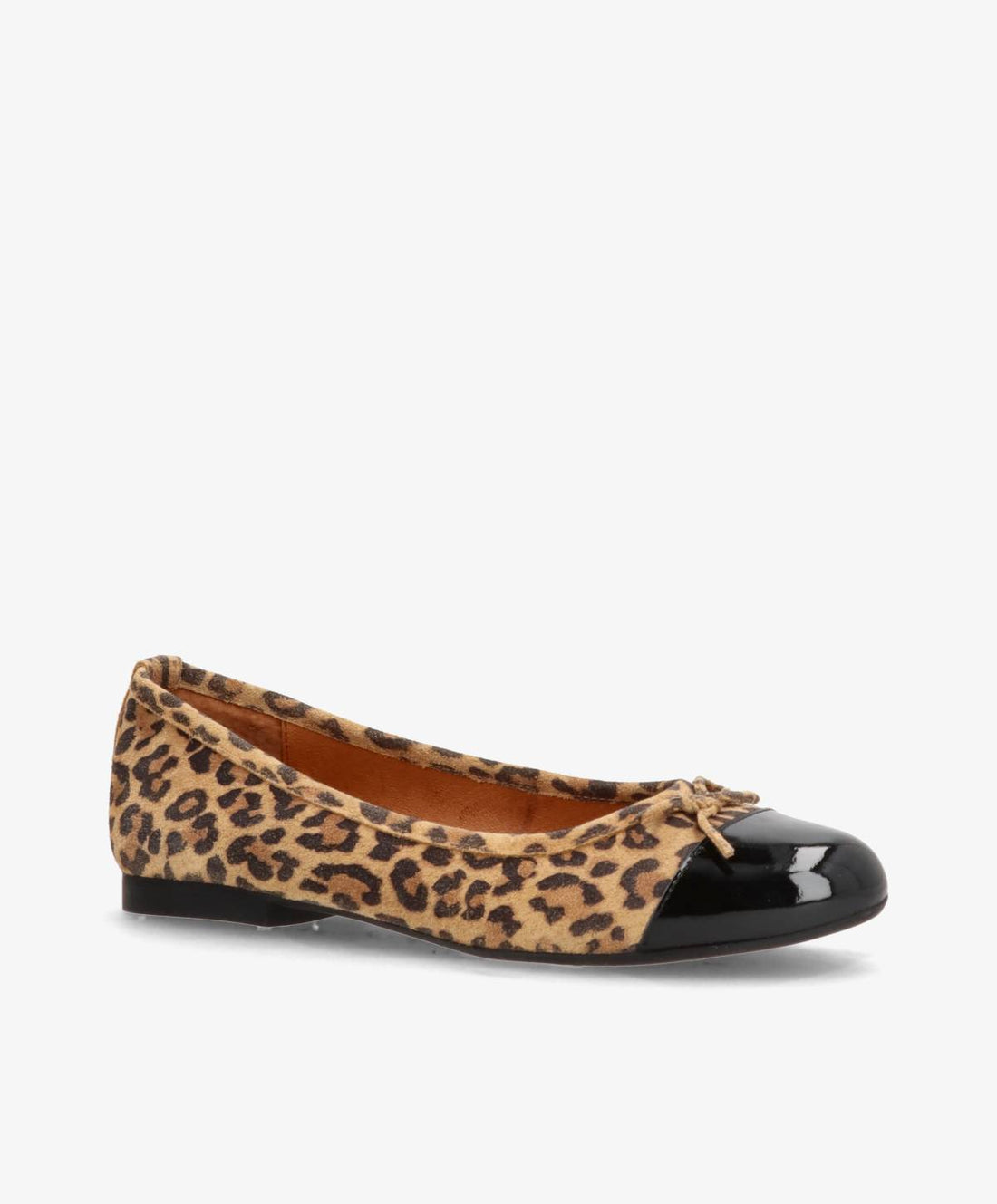 Ballerina sko fra Shoedesign Copenhagen i leopardmønstret ruskind med sort tå.