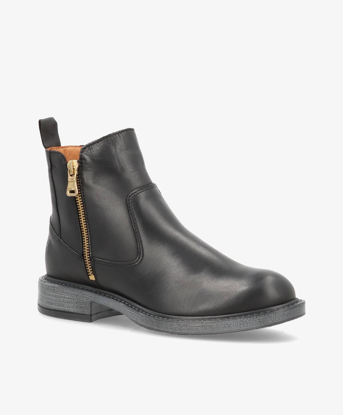 Sort læderstøvle med lynlås fra Shoedesign Copenhagen.