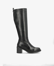 Sort knæhøj støvle fra Shoedesign Copenhagen med blokhæl og rund tå.