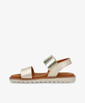 Sandaler fra Shoedesign Copenhagen i guld med justerbar rem og hvid sål.
