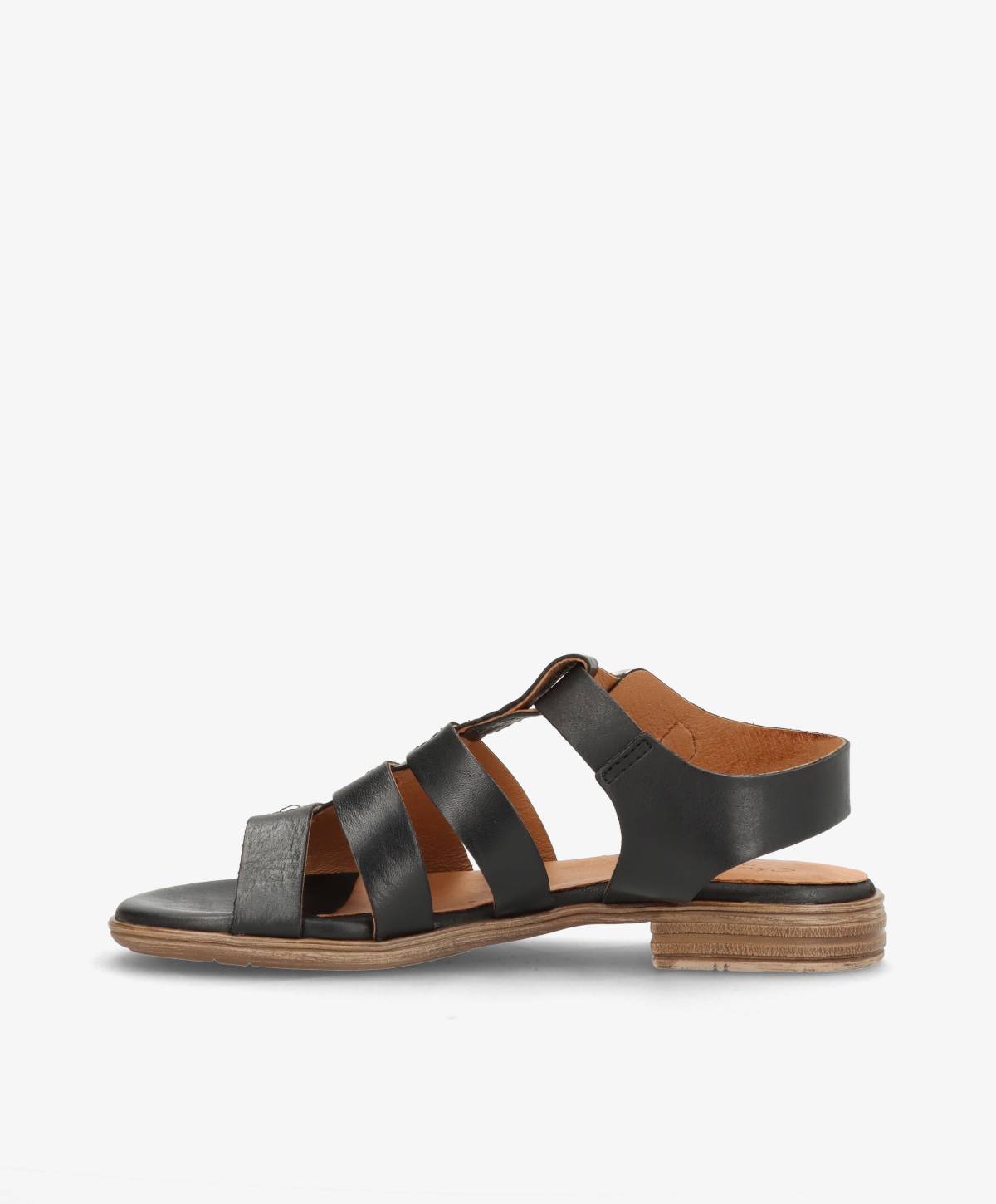Sort lædersandal fra Shoedesign Copenhagen med flade såler og flere remme.