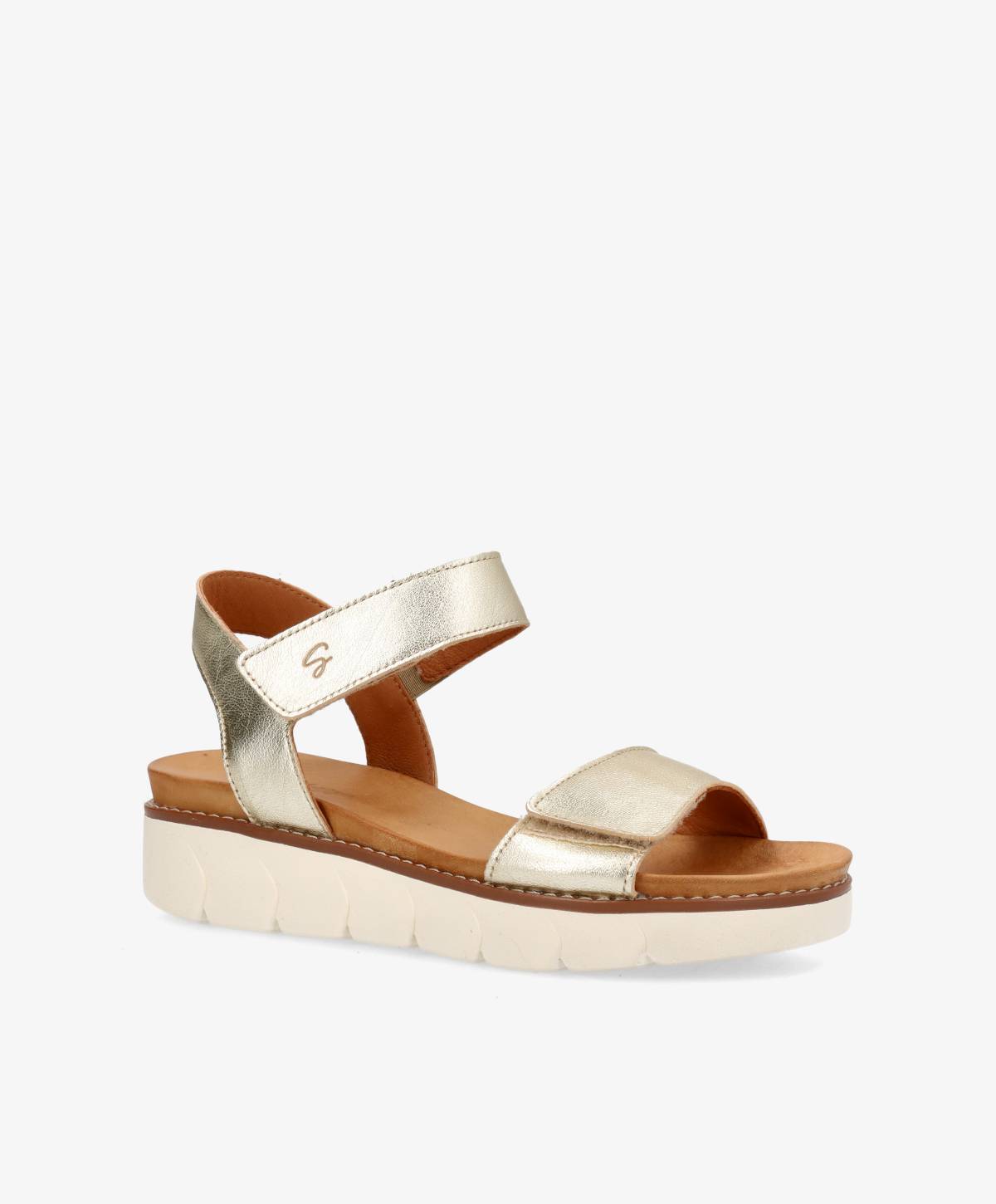 Guld sandaler fra Shoedesign Copenhagen med justerbar rem og hvid sål.