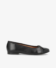 Sort ballerina sko fra Shoedesign Copenhagen med en lille sløjfe foran.