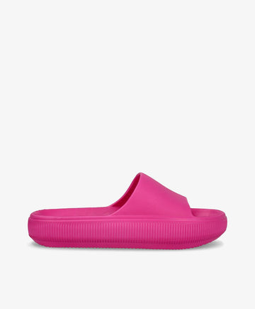 Lyserød badesandal fra Shoedesign Copenhagen med bred rem og rillet sål.