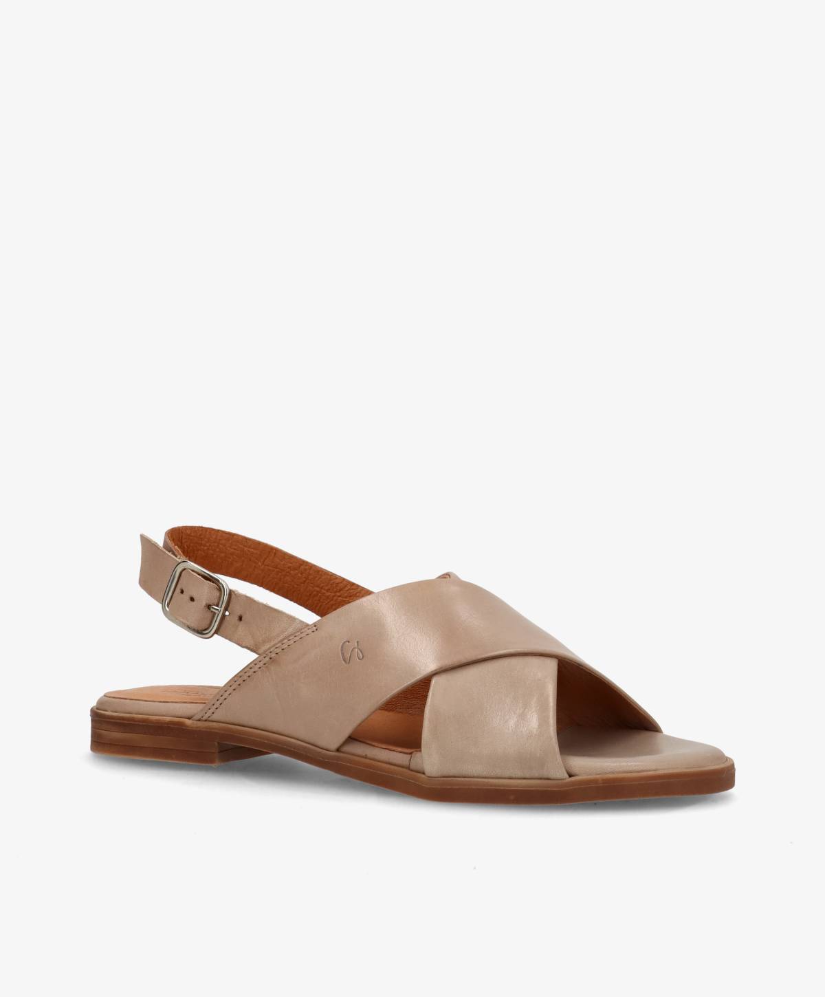 Beige sandal fra Shoedesign Copenhagen med krydsremme og justerbar spænde.
