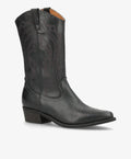 Sort cowboystøvle fra Shoedesign Copenhagen med dekorative syninger og lav hæl.
